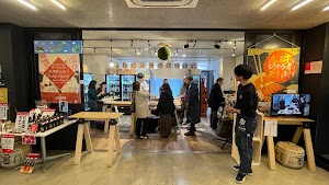 築地立ち飲み『角打ち 旅手箱』〜TSUKIJI SAKE BAR & LIQUR SHOP 